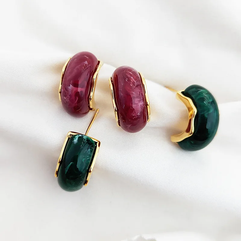 Pendientes en forma de C chapados en oro moda francesa legant temperamento Simple alto sentido venta al por mayor Maillard regalos Vintage elegancia