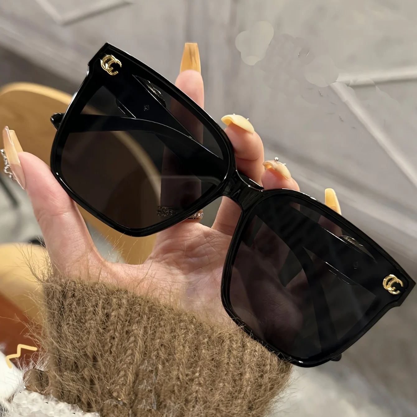 2025 New Fashion Cool Sunglasses Women Luxury Brand Flowers Anti Strong Light Letter Sun Glasses Ladies Gafas UV400
