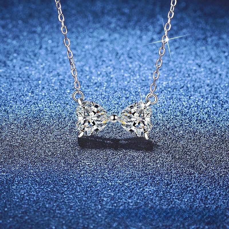 

Platinum PT950 18K Gold Necklace with Moissanite Double Heart Bow Pendant, 2 Carats, D Color Moissanite Light Luxury Necklace
