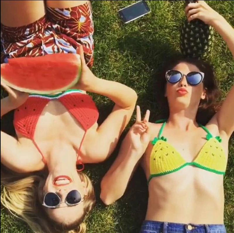 2023 seksowny szydełkowy strój kąpielowy truskawkowy obcisły Crop Top damski lato ręcznie robiony podkoszulek Bikini na plażę Top biustonosz na