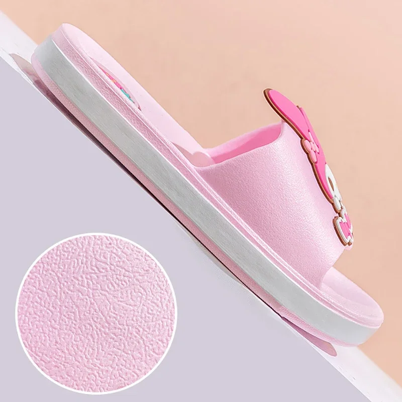 Sanrio-Zapatillas de Hello Kitty para niños y niñas, antideslizantes, resistentes al desgaste, dulces y bonitos dibujos animados, para baño interior