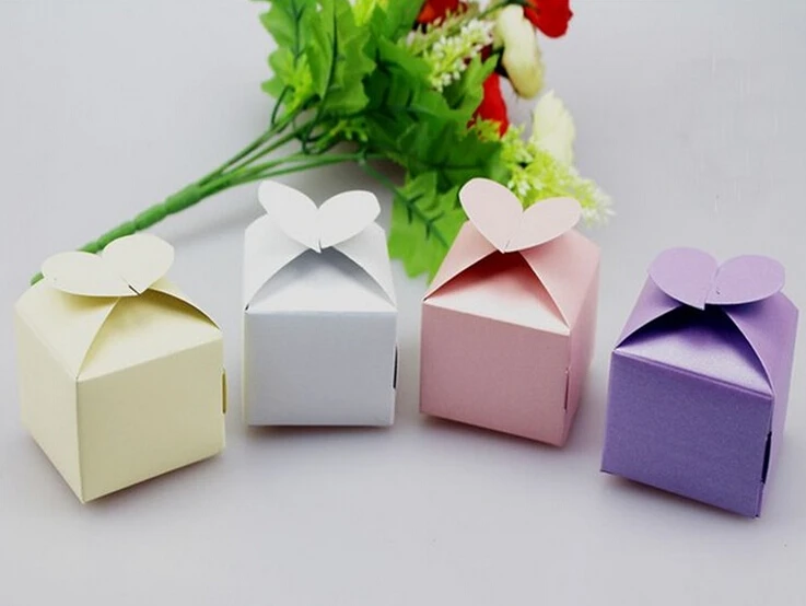 200Pcs Hot Sale Wedding Favor Gift Boxes Heart Shape Pearl Paper Wedding Candy Box white/beige/purple/pink