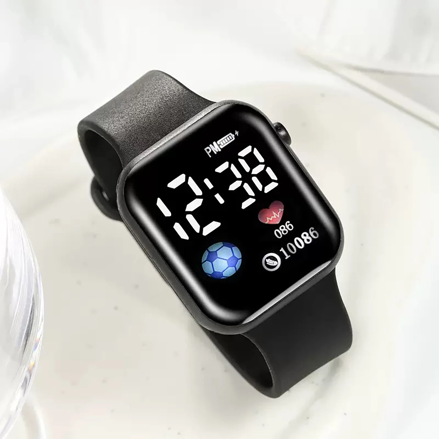 

2025New Watch Men Women LED Screen Heart rate Health Watch IP 67 Waterproof Outdoor Multifunction Sport Watch Men Women 2025New