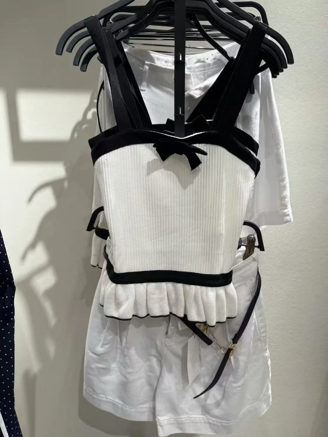 

Женская трикотажная футболка Sweet Sle с узлом и отделкой цветной блузкой, свободный крой из полиэфирного волокна, повседневный топ обычной длины