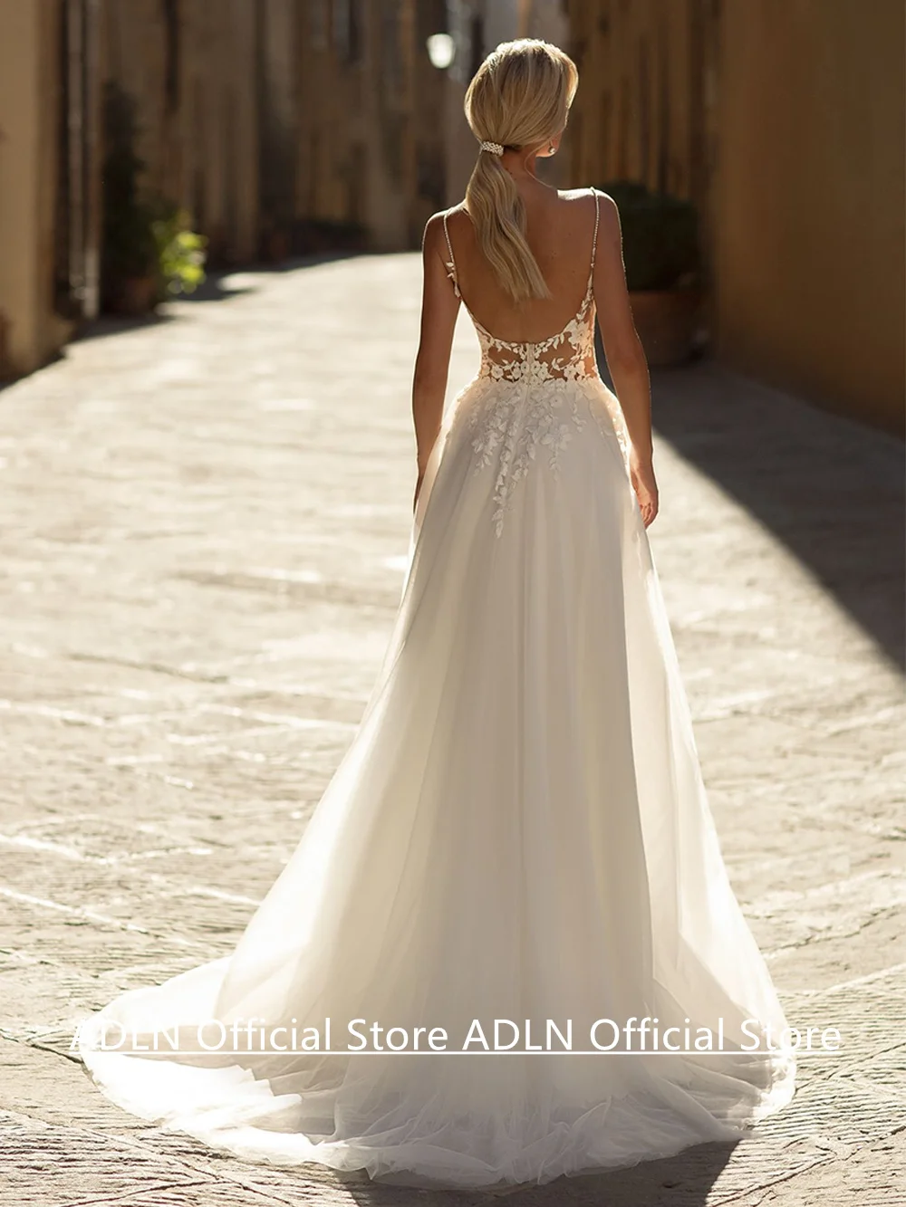 فستان زفاف مثير مخصص السباغيتي الأشرطة الخامس الرقبة انظر من خلال زين مفتوح الظهر سويب تراين فستان زفاف رداء دي ماري