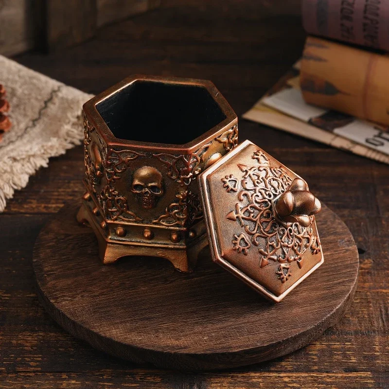 Creative bronze simulation skull copper stove jewelry storage box retro home high-end aromatherapy stove ornament