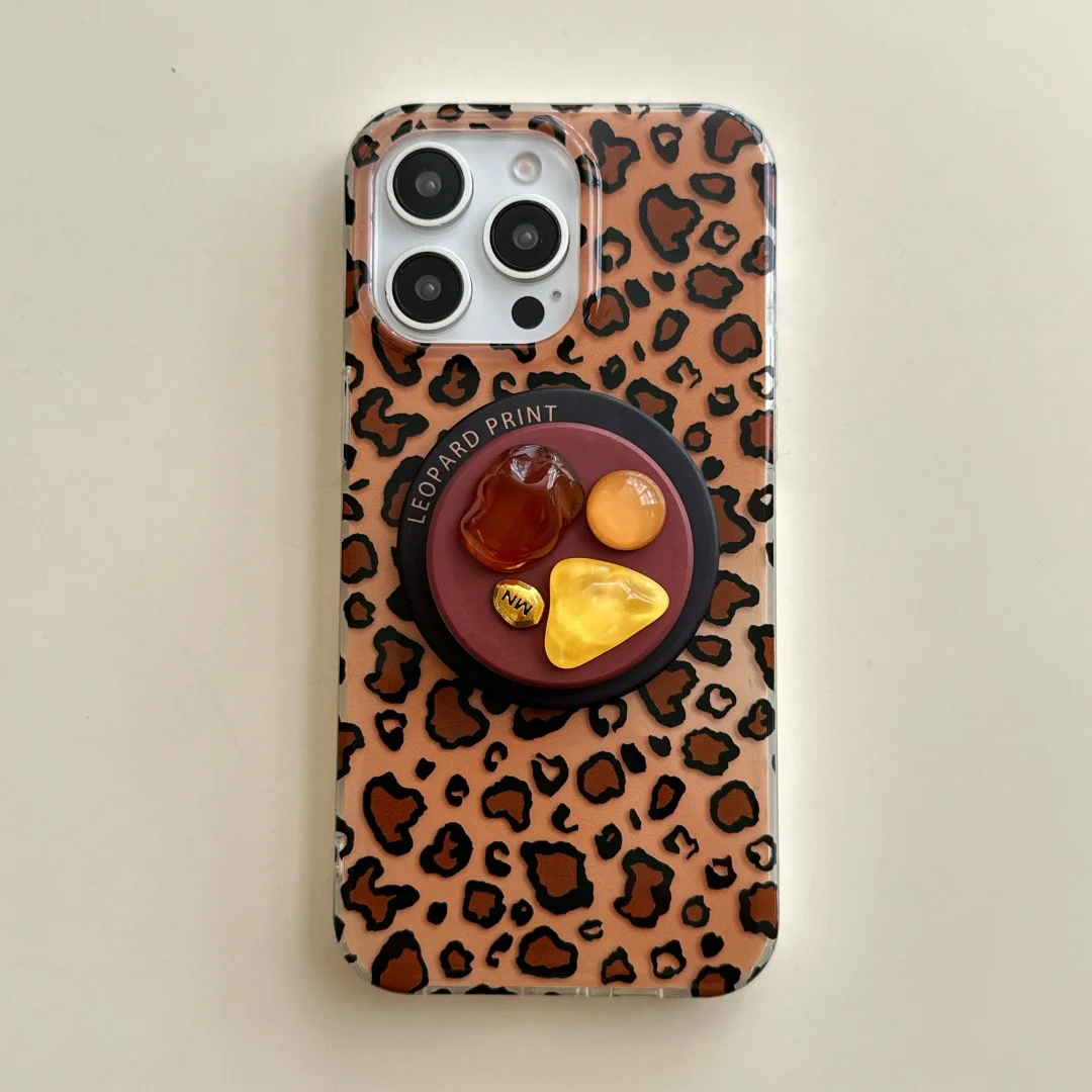 

Fashion Lady Brown Leopard Print Pattern Magnetic Holder Case For iPhone 16 14 13 15 Pro Max Magsafe Wireless Charging Cover﻿