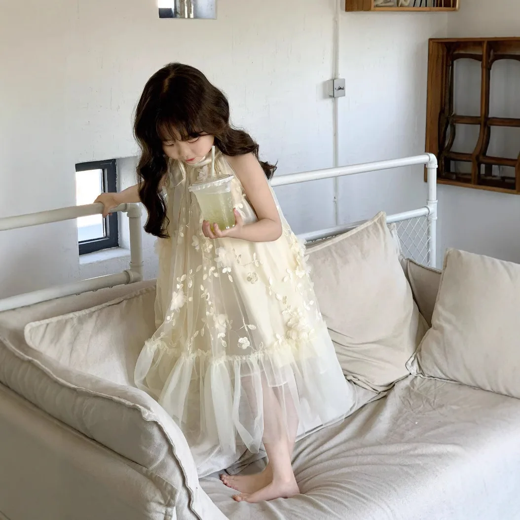 2025 Summer New Korean Children's Dress Girls' French Hanging Neck Flower Fairy Birthday Dress Vest Skirt Yarn Skirt