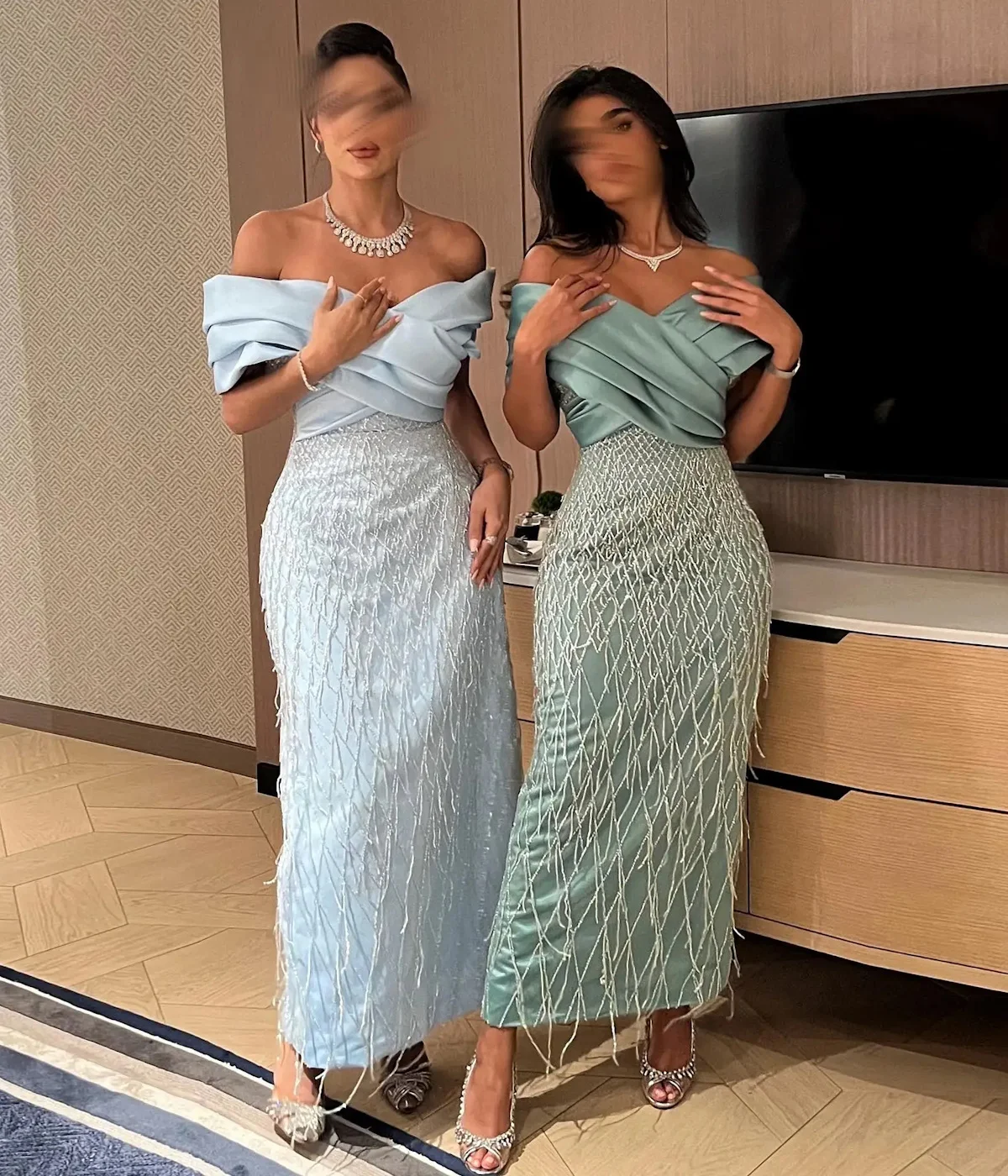 

Linyang Luxury Pleated Off Shoulder Beaded Prom Dress Tassel Mermaid Elegant Saudi Women Wedding Party Gowns