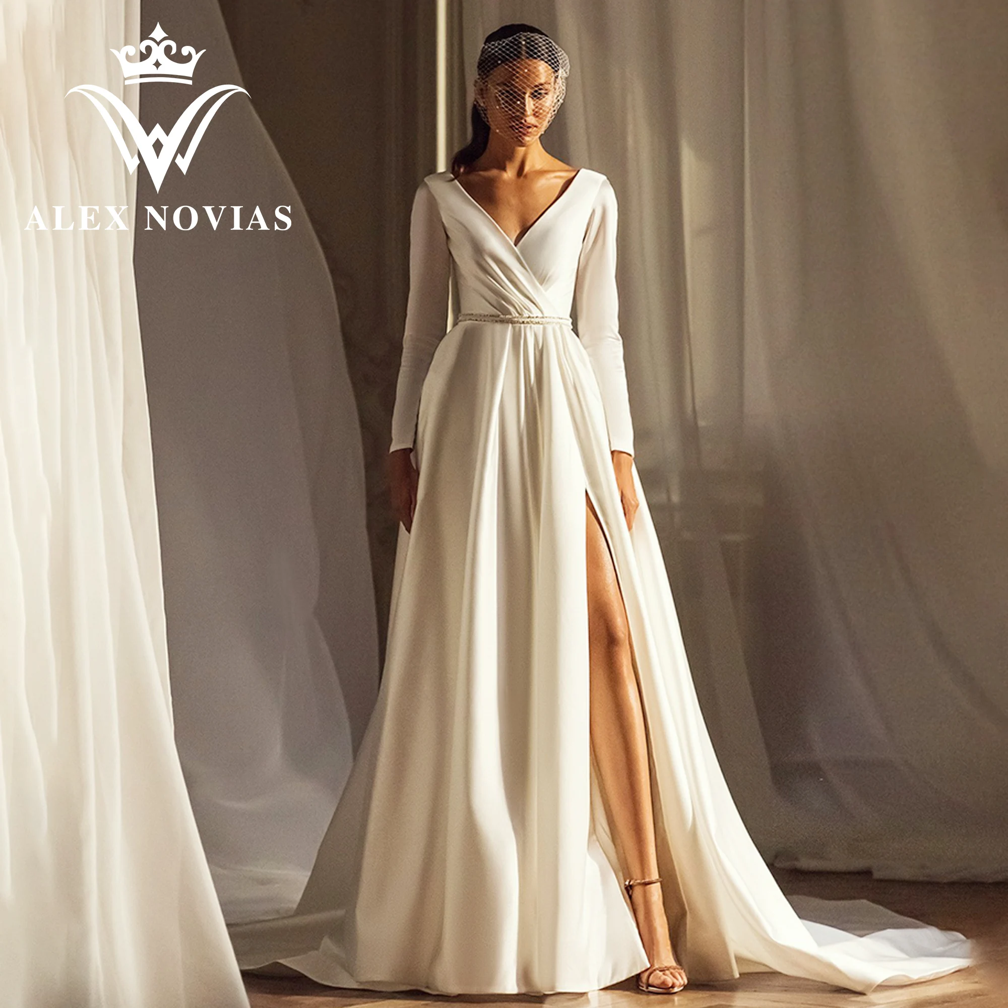 ALEX NOVIAS A-Line ชุดแต่งงานคริสตัลเข็มขัด2023 Vintage V คอแขนยาวผ้าซาตินชุดเจ้าสาว Vestido Novias De Saten