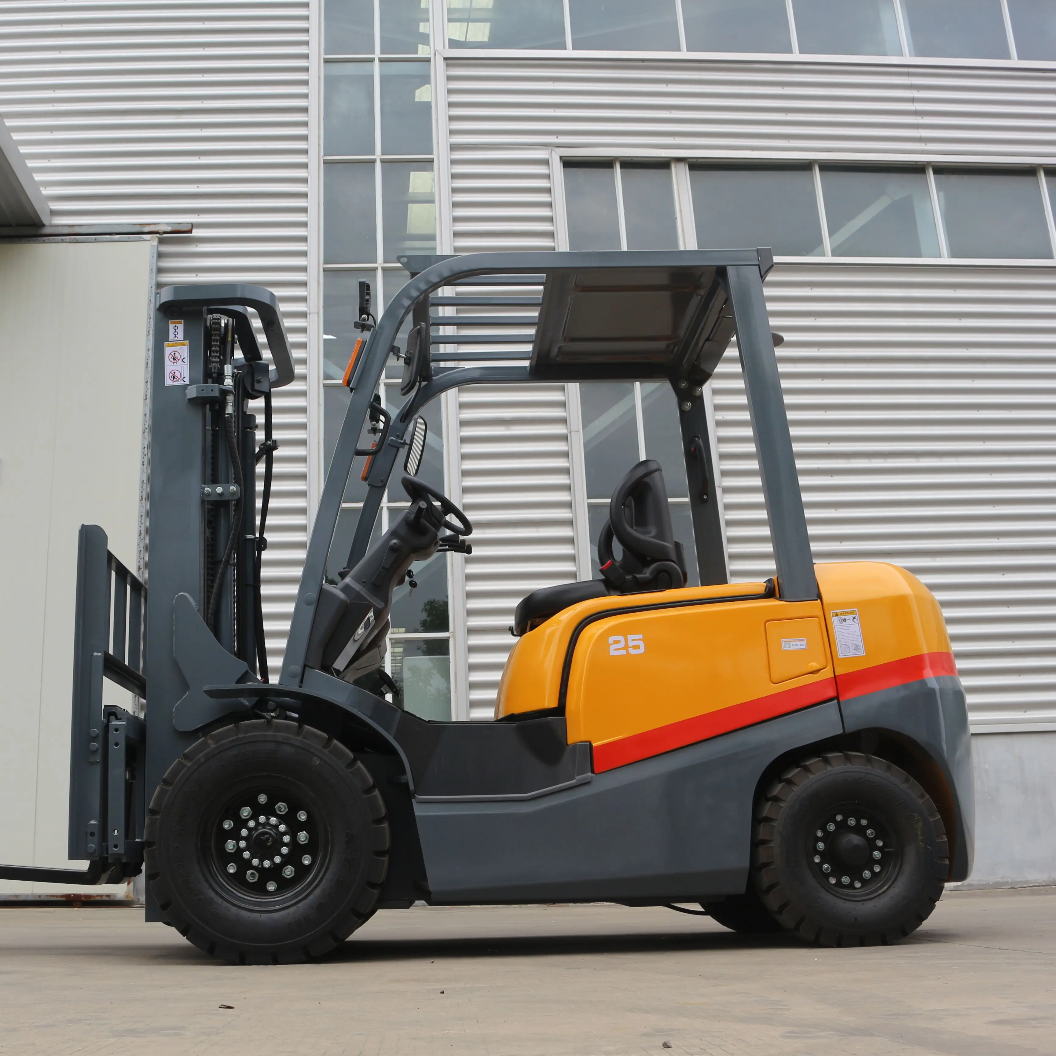 Good Design Model Lifting Height 3m-6meters 2ton 2.5 Ton 3 Tons 3.5 Ton Diesel Forklift