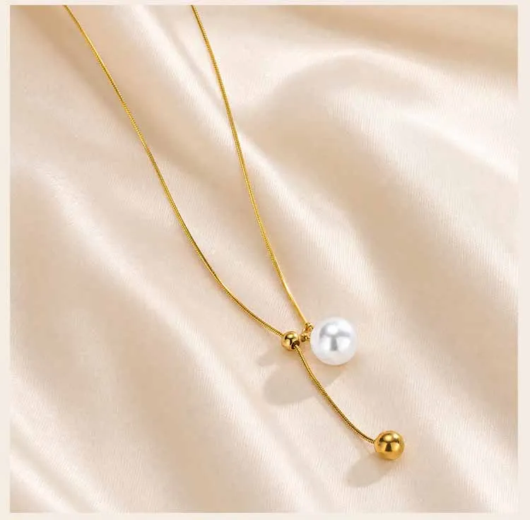 Perlen-Lariat-Halskette für Damen, vergoldete Edelstahl-Y-Halskette mit verstellbarer Schiebekette und Perlenanhänger, zarter Schmuck – Detail 4