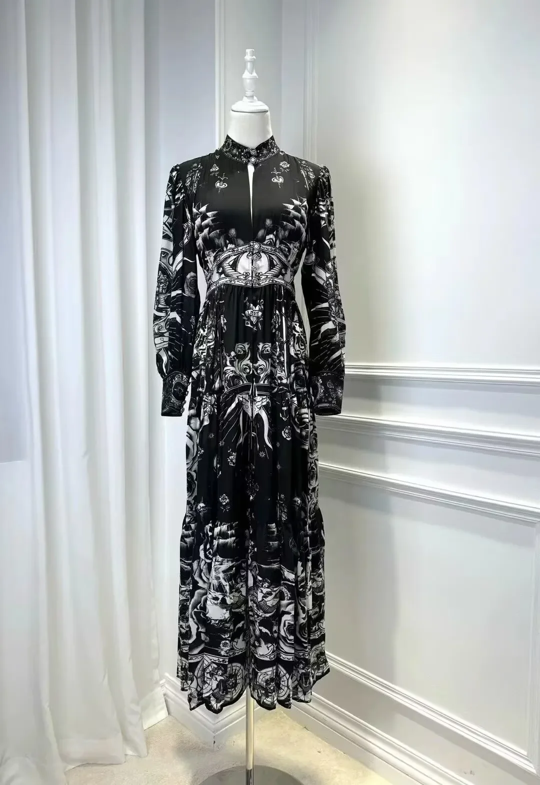 

100% Silk Women Retro Print Black Maxi Dress 2025 New Heavy Beaded Stand Collar Long Sleeve High Waist Elegant Ladies Robe
