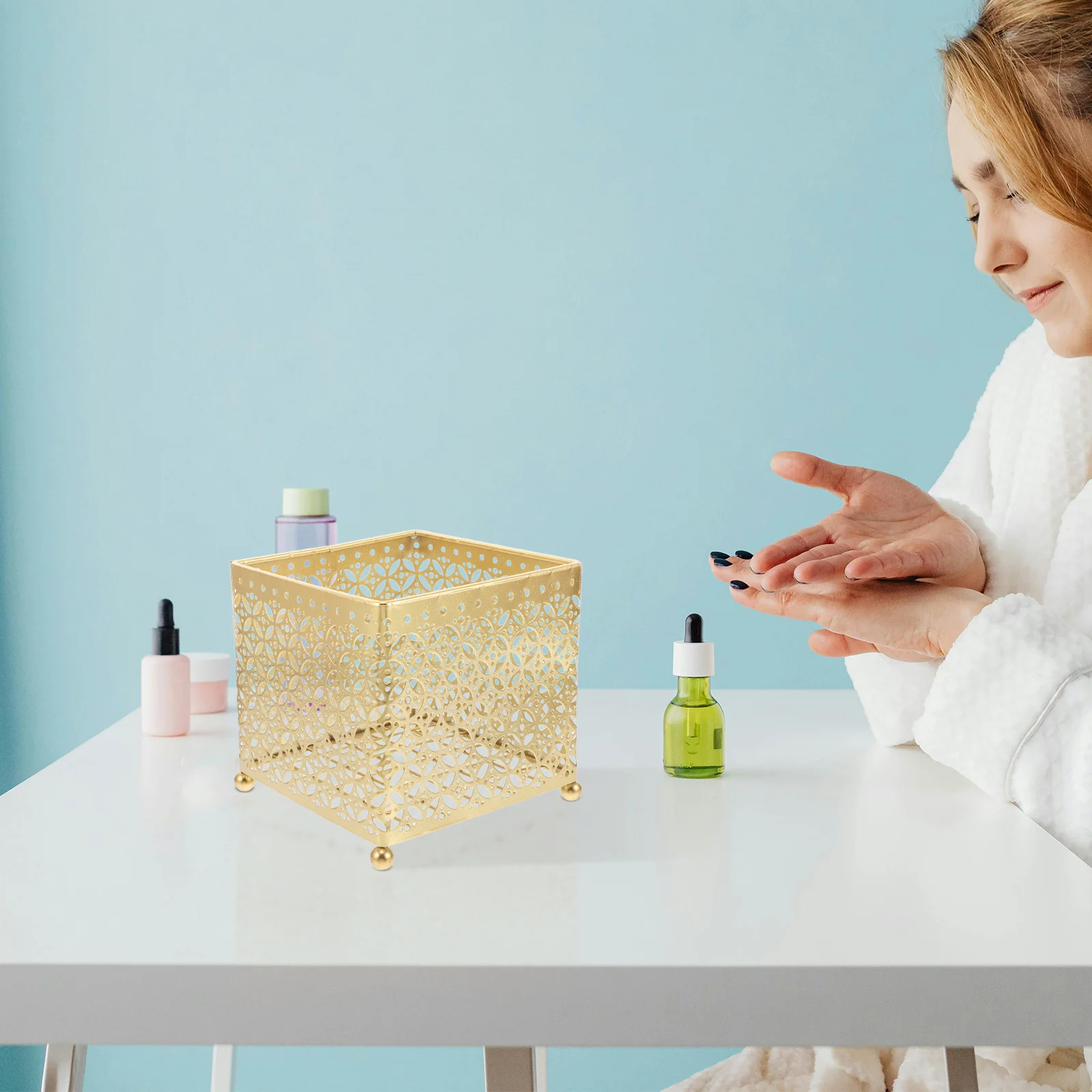 

Metal Wire Storage Basket For Makeup Toiletries Organizer Large Capacity Vanity Desk Holder Durable Iron Mesh