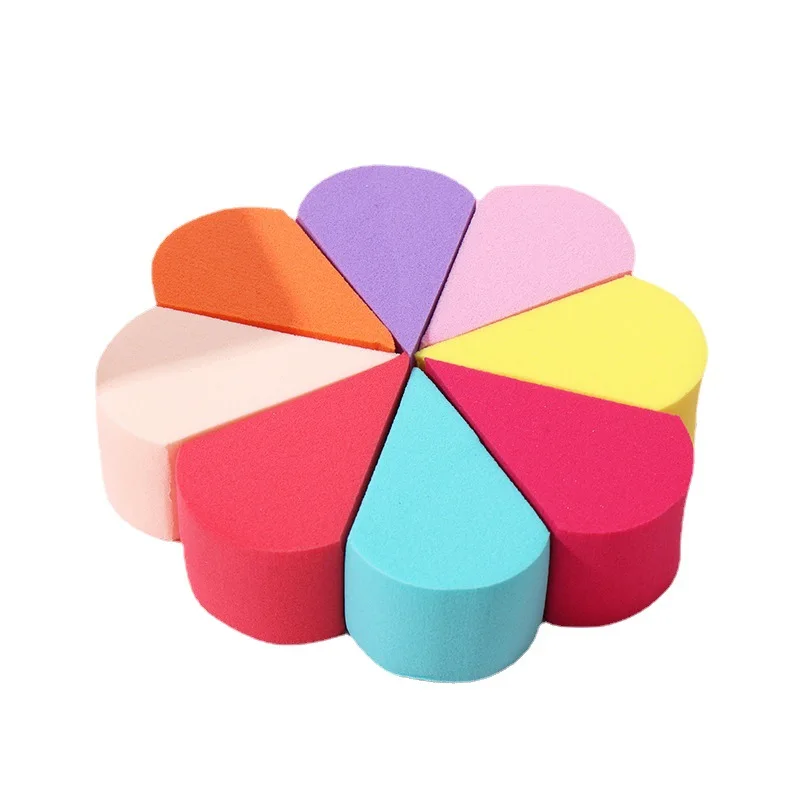 โบวิตซ์กี้ 8 ชิ้นฟองน้ำทาสีหน้าที่มีรูปร่างต่างๆ, 8 ชิ้นฟองน้ำกลีบดอกไม้สำหรับทาสีหน้า, สีทาตัวและเล็บ