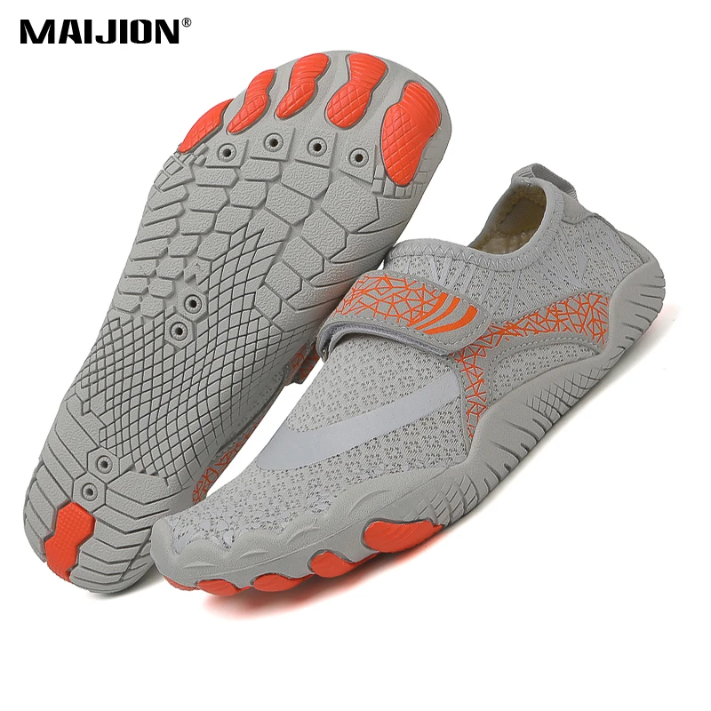 

Men Quick Dry Water Shoes for Surfing Swimming Women Non-slip Outdoor Sports Shoes for River Beach Wading Breathable Aqua Shoes
