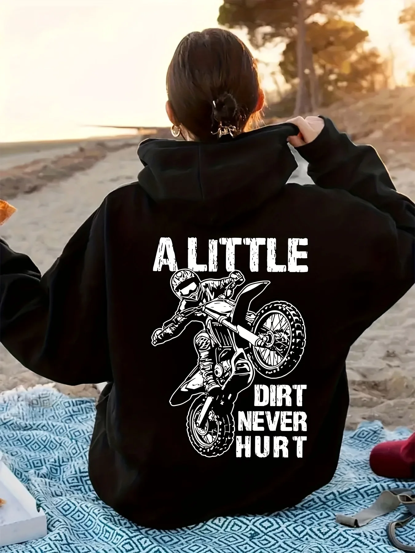 Women'S Stylish Hooded Sweatshirt with Motorcycle Print Fashionable and Versatile Casual and Dry-Cleanable