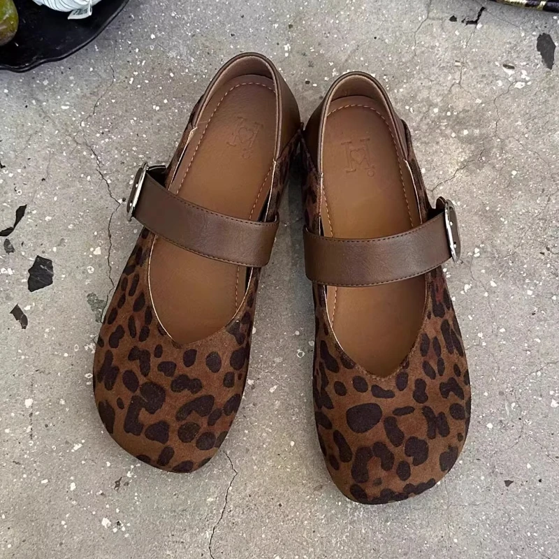 Sommerliche Damen-Freizeitschuhe: Luxuriöse Mary Jane Schuhe mit runder Zehenpartie und Schnalle – Neue Mode 2026 mit Leopardenmuster – Detail 6