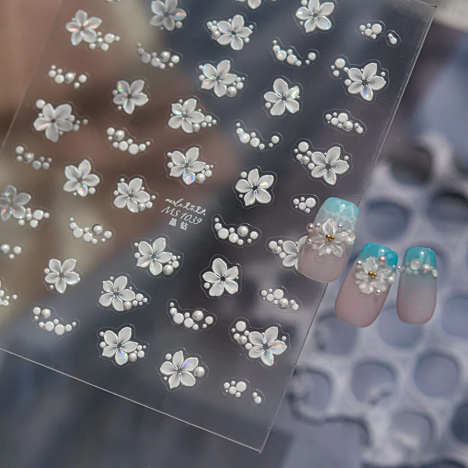 1Pcs Luxurious White Floral Nail Art Stickers 5D Circular Pearl Flowers Design Self-adhesive Nail Decorations Stickers For DIY