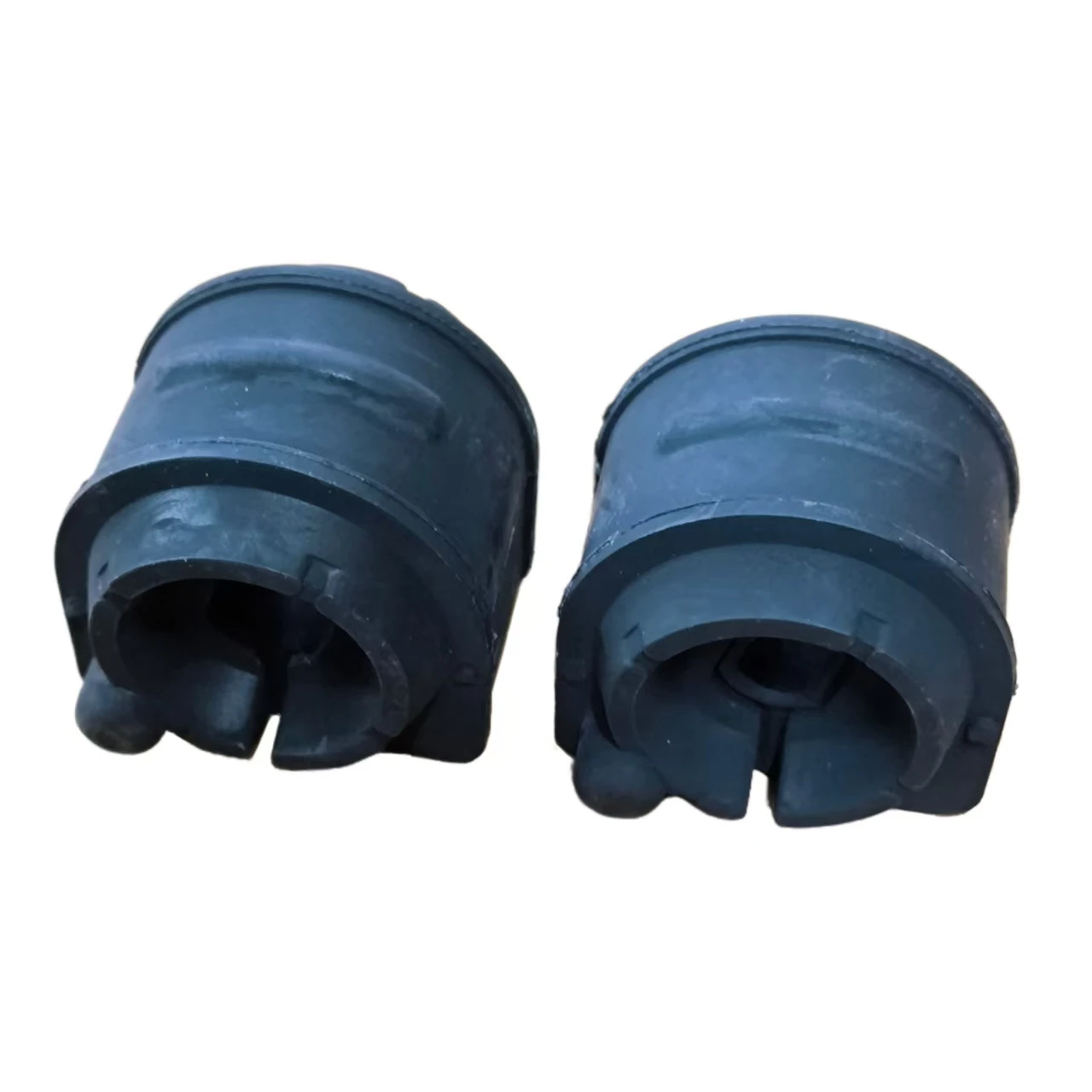 

2 шт. задние втулки стабилизатора 6M51-4M037AA для Ford Focus Sedan 1.5T 2015-2018, Mazda 3 1.6L 2007-2014, автомобильные аксессуары