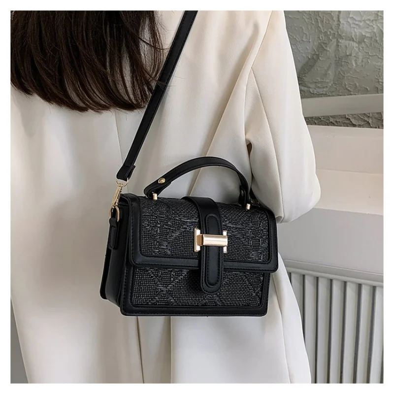 

Casual Simple Vintage Classic Designer Paris Luxury High End Leather Ladies Shoulder Bag Trendy Design Diaper Bag
