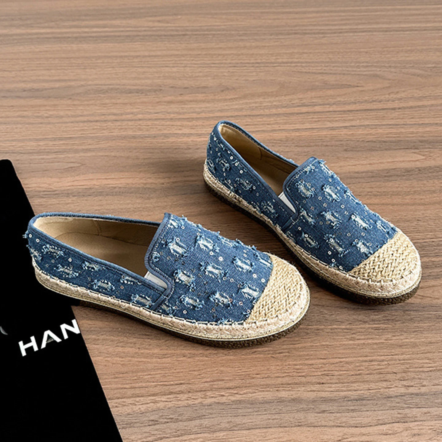 2026 Spring Summer Comfortable Canvas Flat Shoes Women Breathable Non-Slip Casual Single Shoes Women's Fashion Fishing Shoes