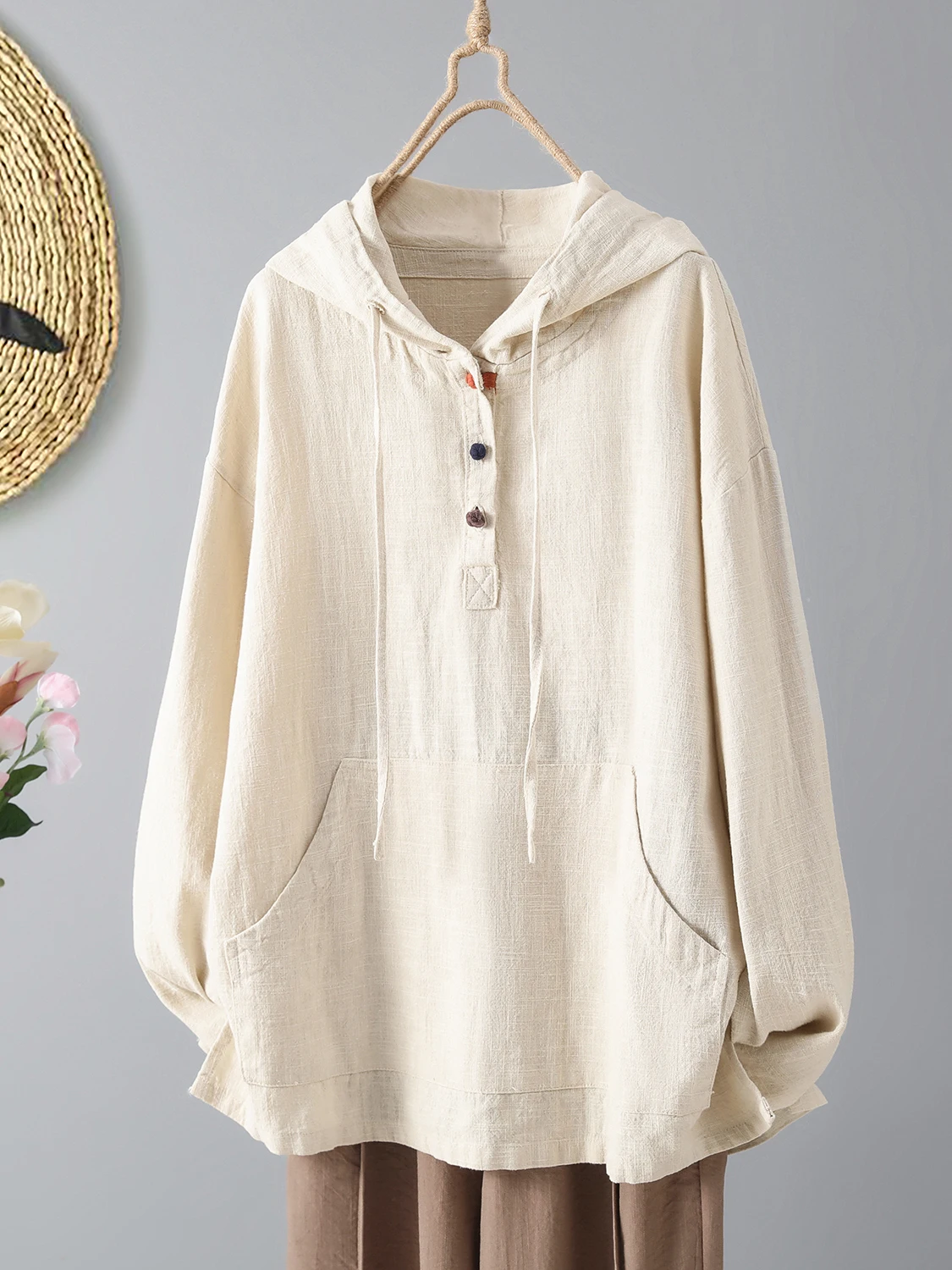 Hoodie Katun Linen Kancing Retro Ukuran Besar Pakaian Kasual Artistik Wanita Musim Gugur Nyaman Dipakai Sweatirt
