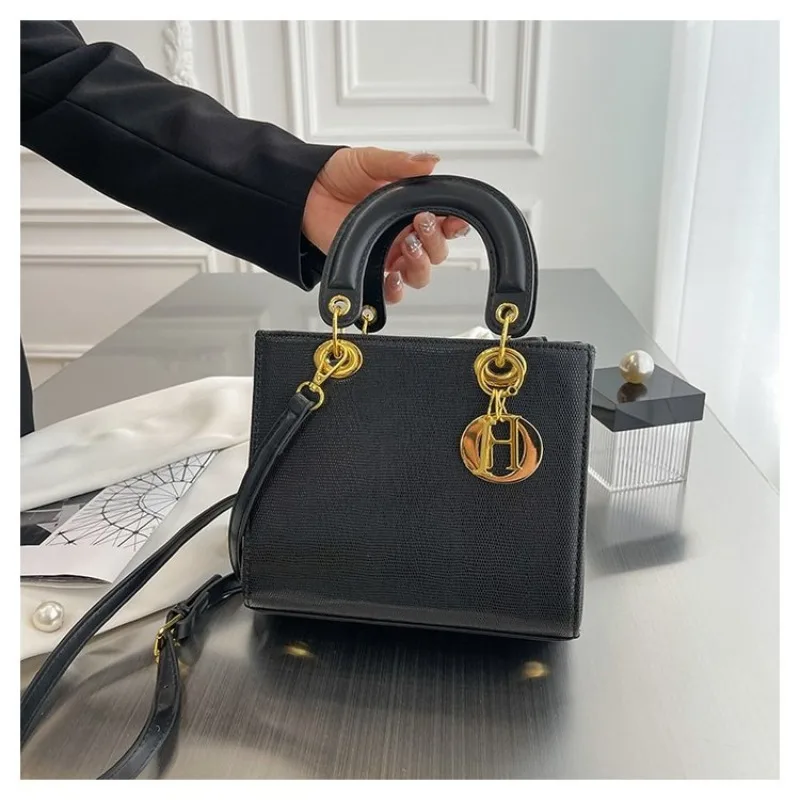 

2024 New Model Women Bag Modern Shoulder Bag For Ladies Contemporary Handbag Crossbody Purse Underarm For City Life