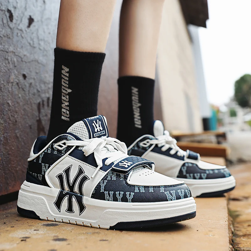 Par de zapatos para hombres y mujeres, zapatos para estudiantes de caña media para presbicia, zapatos casuales retro para parejas, zapatillas deportivas