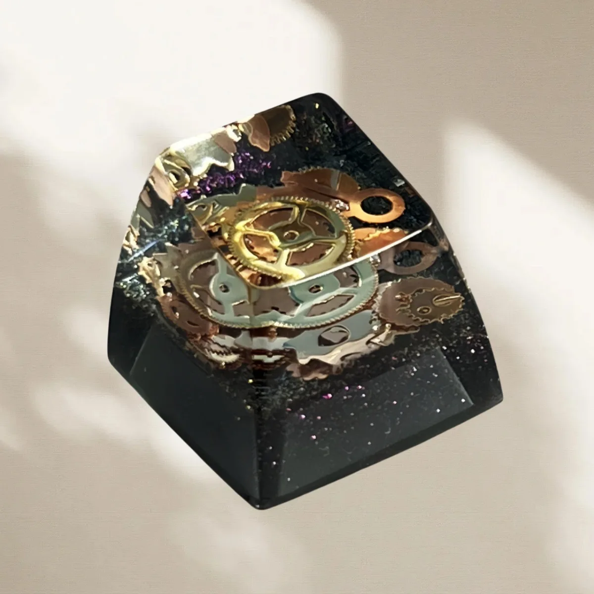 

Resin personalized metal gear keycap light-transmitting Epoxy cross shaft mechanical keyboard keycap single sa r1