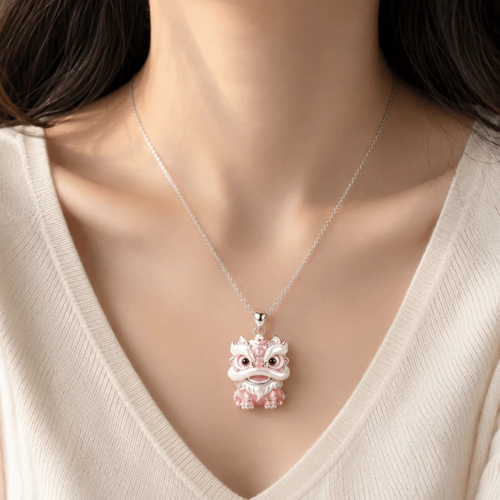 Exquisite Enamel Pendant Necklace Deer Trendy Fashion Nine-tailed Vixen Pendant Mythology Style Traditional