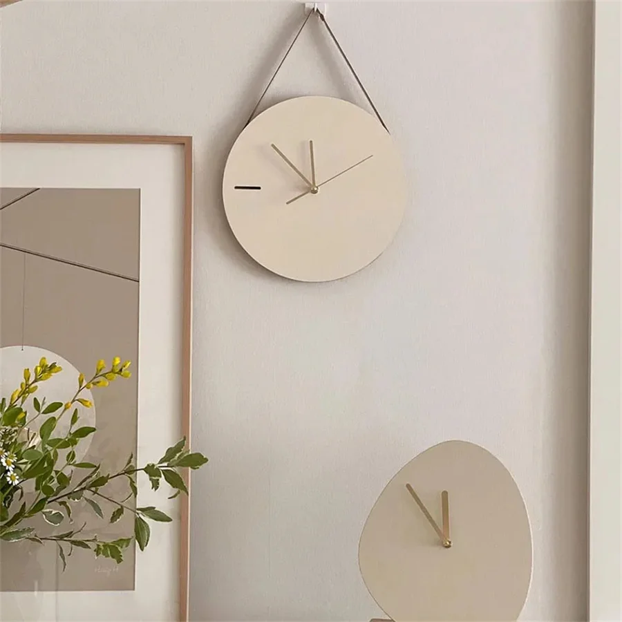 Korean style Wooden Wall Clock Minimalist Wood Silent Mute Clocks Bed Room Quartz Watch Furniture Hanging Ornaments Photo Prop