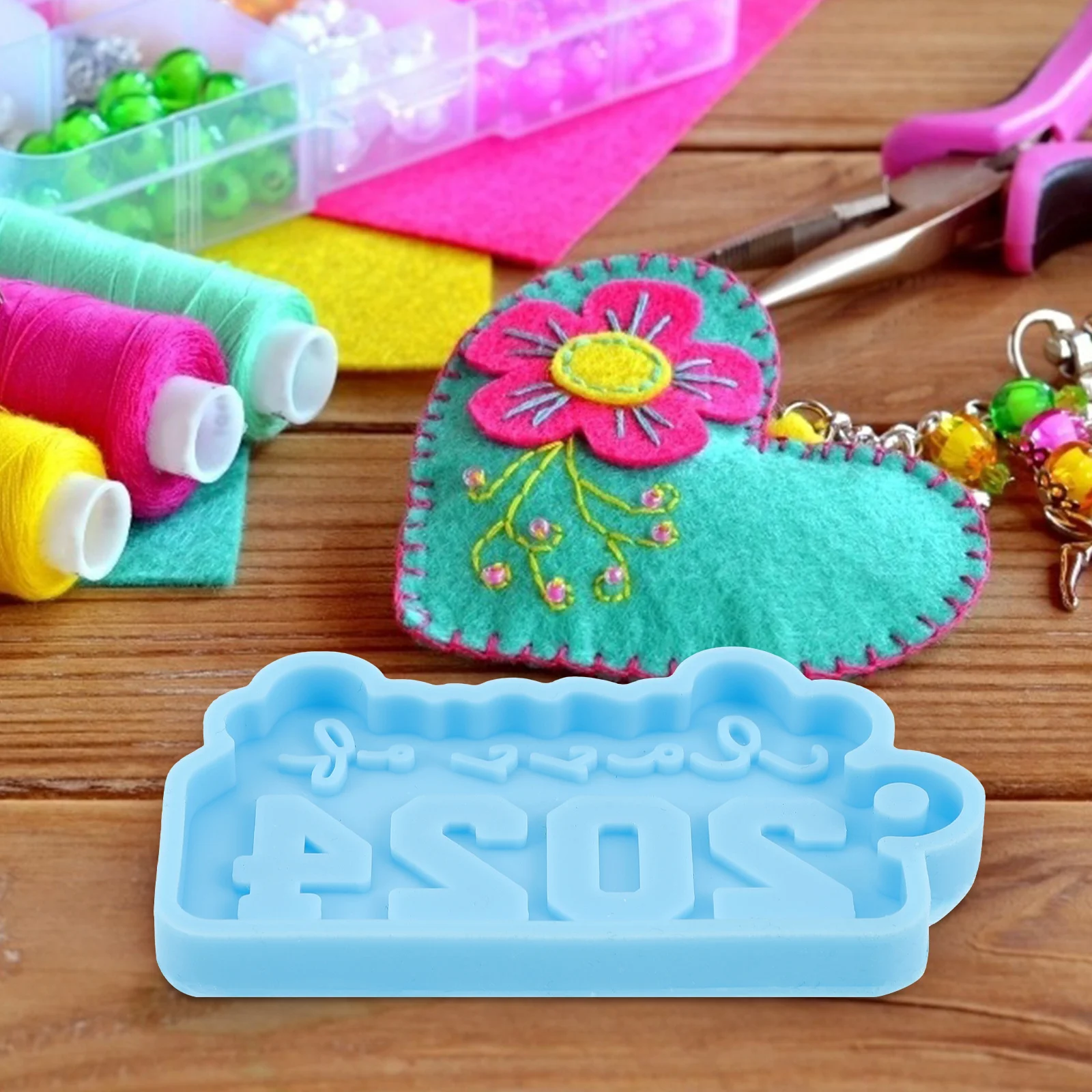 

3pcs Silicone Keychain Pendant Mold 2024 Graduation Non Stick Reusable Epoxy Decorative Charm Keychain Accessories Molds
