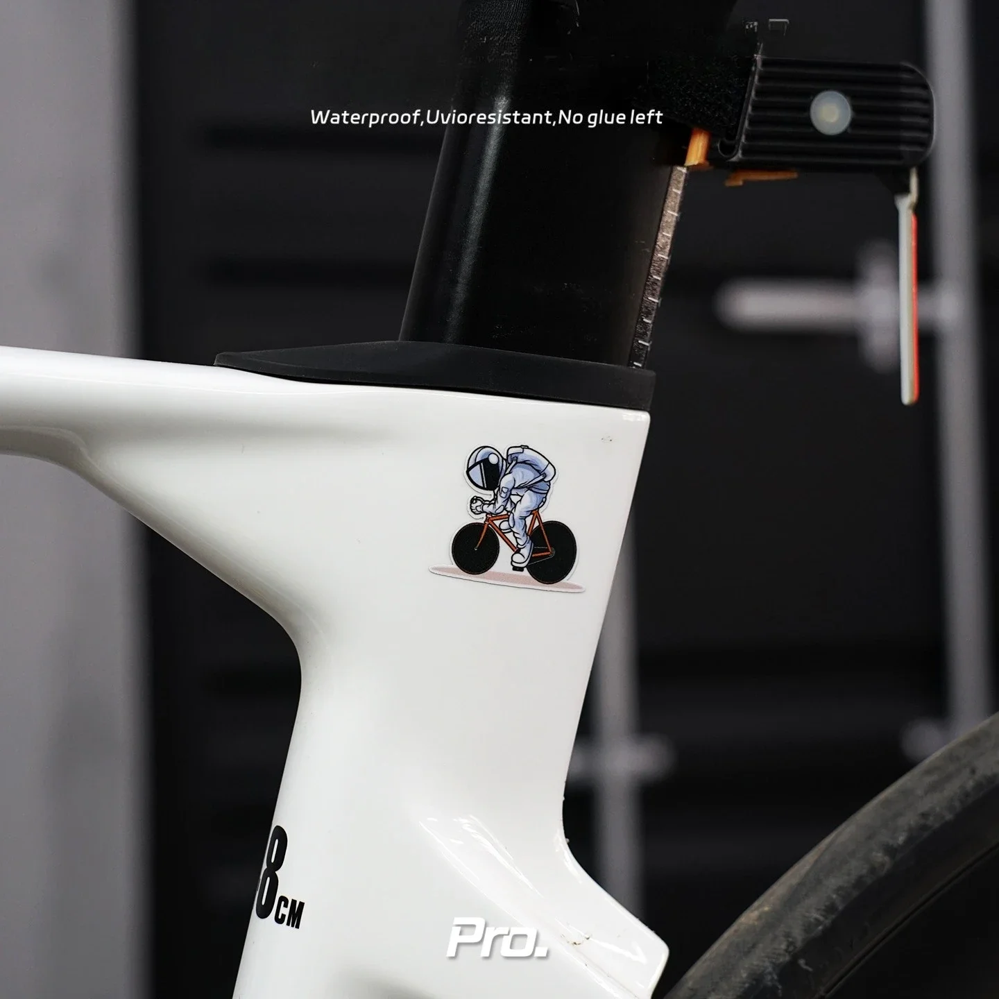 ملصقات رائد الفضاء لركوب الدراجات الهوائية للإطار العلوي أنبوب DIY ملصقات ركوب الدراجات المقاومة للماء ملصقات إطارات دراجات الطريق الجبلية #1