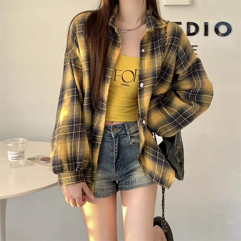 Button Down Plaid Shirt for Women Teen-girl Long Sleeve Collared Oversized Tartan Shirt Jacket Casual Preppy Style Outfit