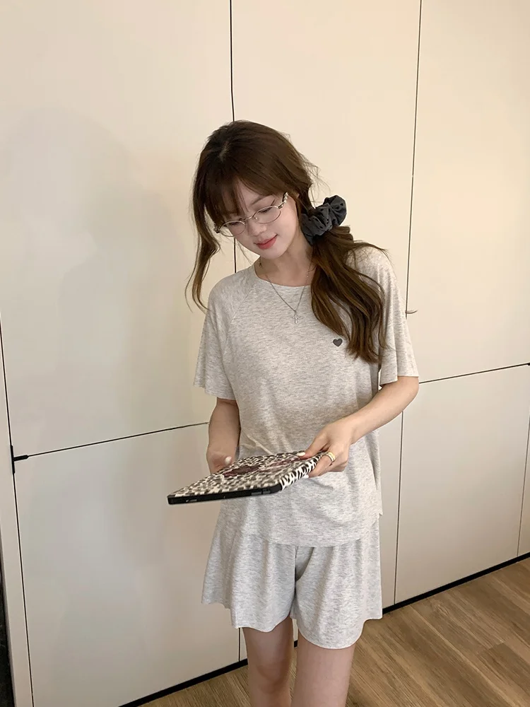 

Женский летний домашний комплект в корейском стиле: тонкая пижама из модала и хлопка с вышивкой в виде сердца, шорты и футболка с коротким рукавом, две части