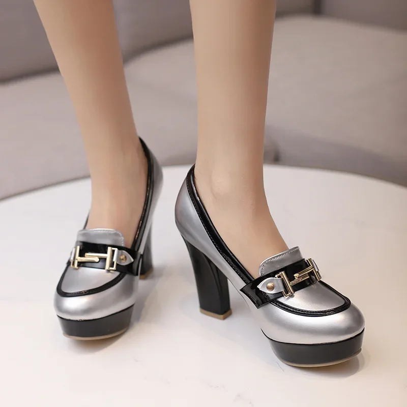 Fashion Metal Chain Women Loafers Silver Gold Red Patent Leather High Chunky Heel Party Dress Lady Glossy Slip-on Platform Pumps