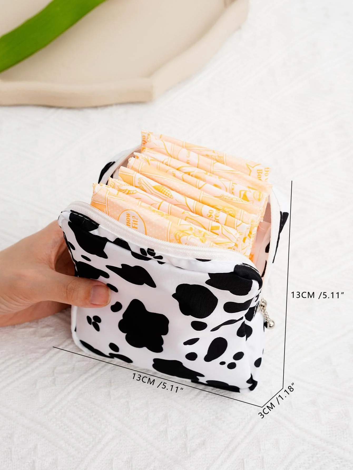 1pc Women'S Multi-Color Printed Portable Sanitary Napkin Storage Bag Travel Cosmetic Bag Suitable For Women, Girls, Students