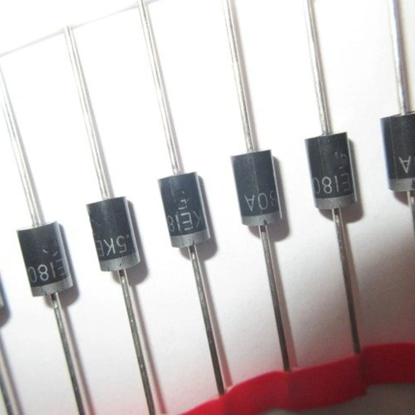 Unidirectional 1.5KE180A / Bidirectional 1.5KE180CA TVS Transient Diode DO-201AD 180V