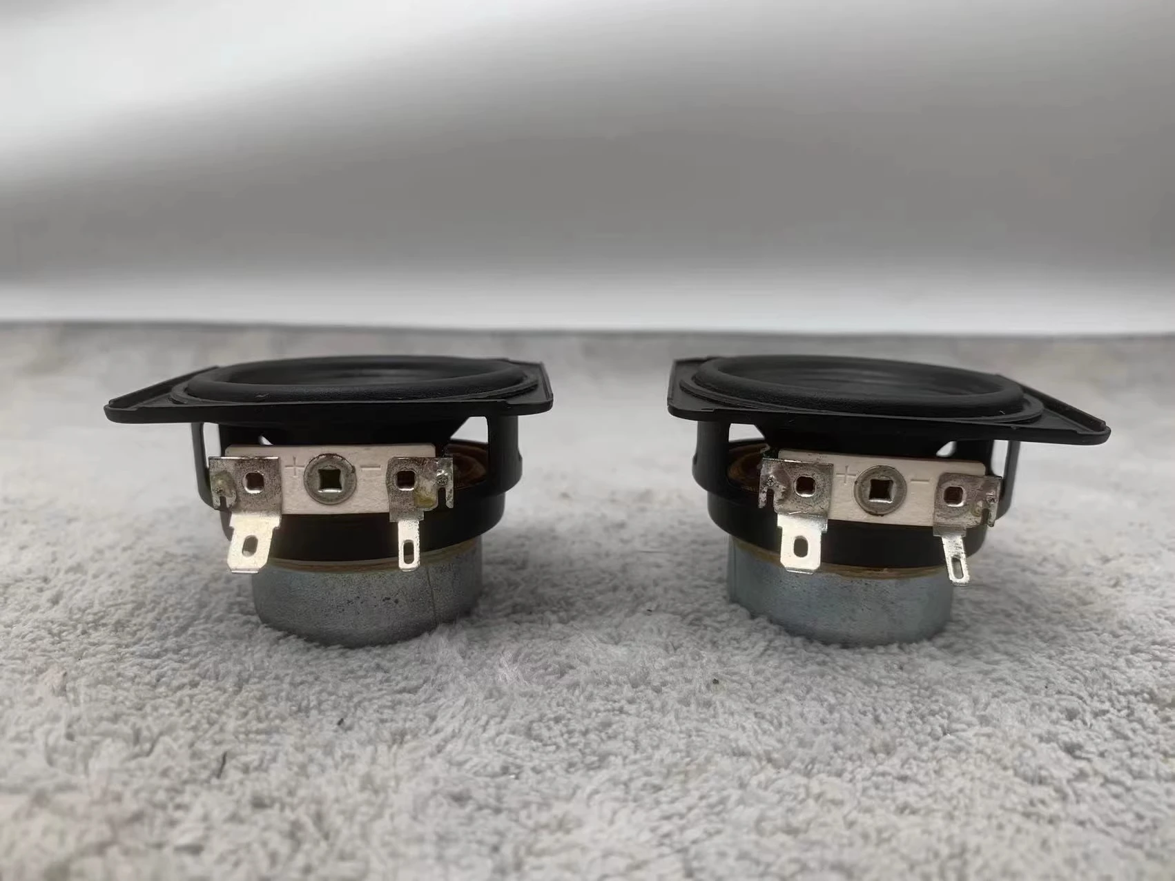 GHXAMP 2.25 بوصة 58 مللي متر مكبر صوت كامل التردد مكبر صوت متوسط الجهير لاستبدال مكبر الصوت M2 2 قطعة