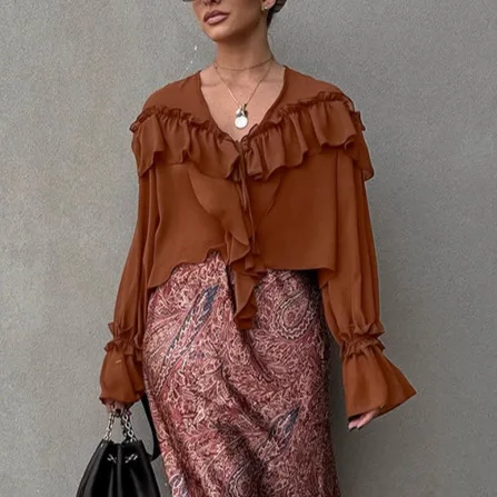 

Maillard коричневая осенняя женская блузка с v-образным вырезом и рюшами, расклешенными рукавами на шнуровке, рубашка для женщин, шикарная женская рубашка в Instagram-стиле