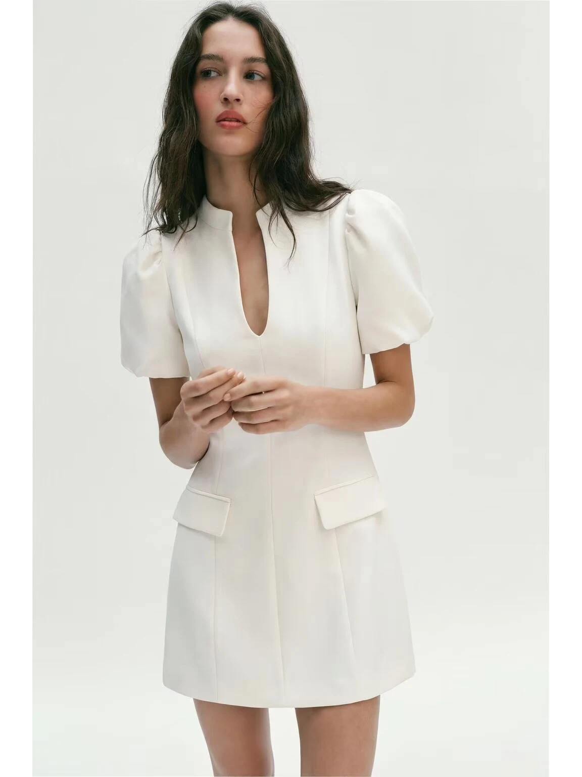 

Новое летнее женское короткое платье с приталенным силуэтом, карманами и рукавами-фонариками, элегантное, модное, ZA2026, для женщин 25-35 лет, лето 2026