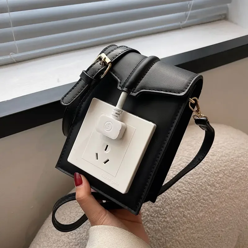 

2024 New Originality Socket Women Shoulder Bag PU Bucket Fashion Casual HARD Zipper Pures And Bags Crossbody Girls Bag Designer