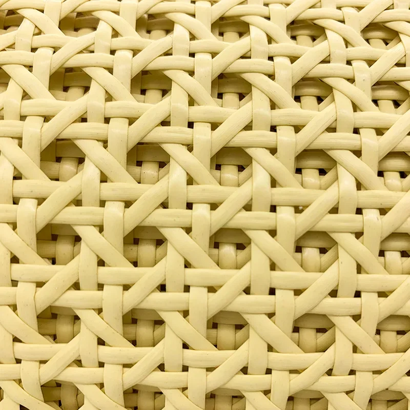 Material de tecelagem do rolo plástico do rattan da grade de vime do webbing plástico amarelo claro da cana do ciano para a decoração da mobília do armário da cadeira quente