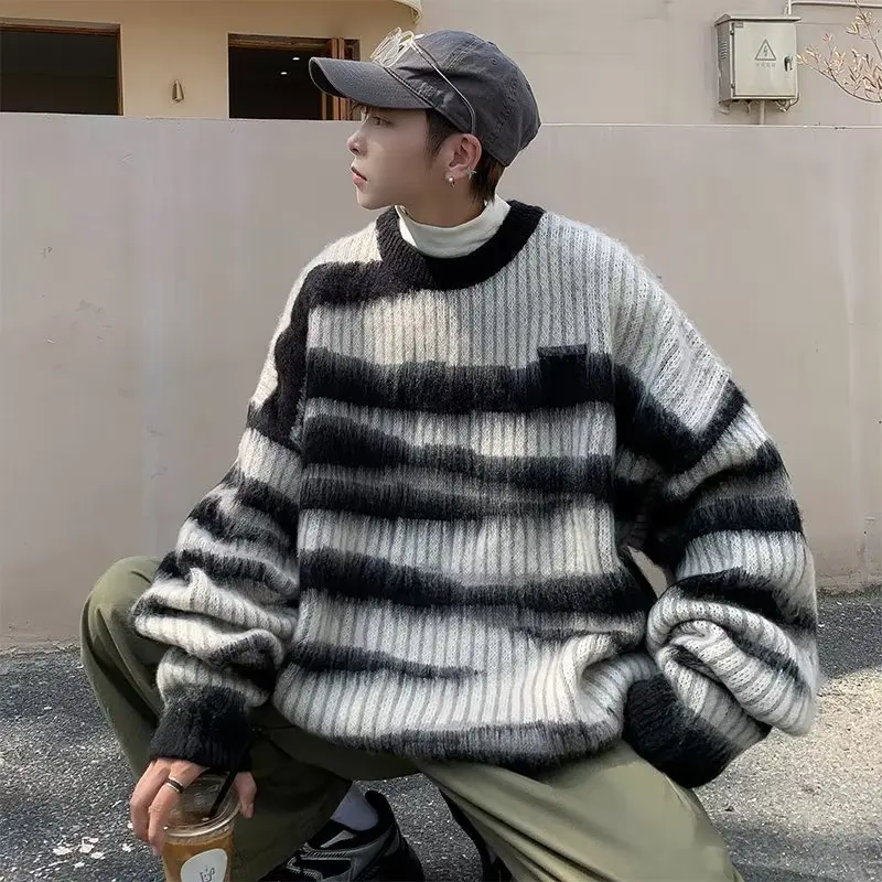 

Мужской свитер оверсайз на осень-зиму, повседневный, в полоску, вязаный, комфортный, свободного кроя, молодежный стиль