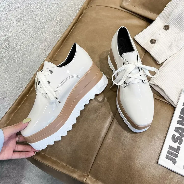 Spring New Women Flat Platform Shoes Slip on Moccains Ladies PU Casual Shoes Woman Thick Sole Brogue Creepers Frenulum Sneakers