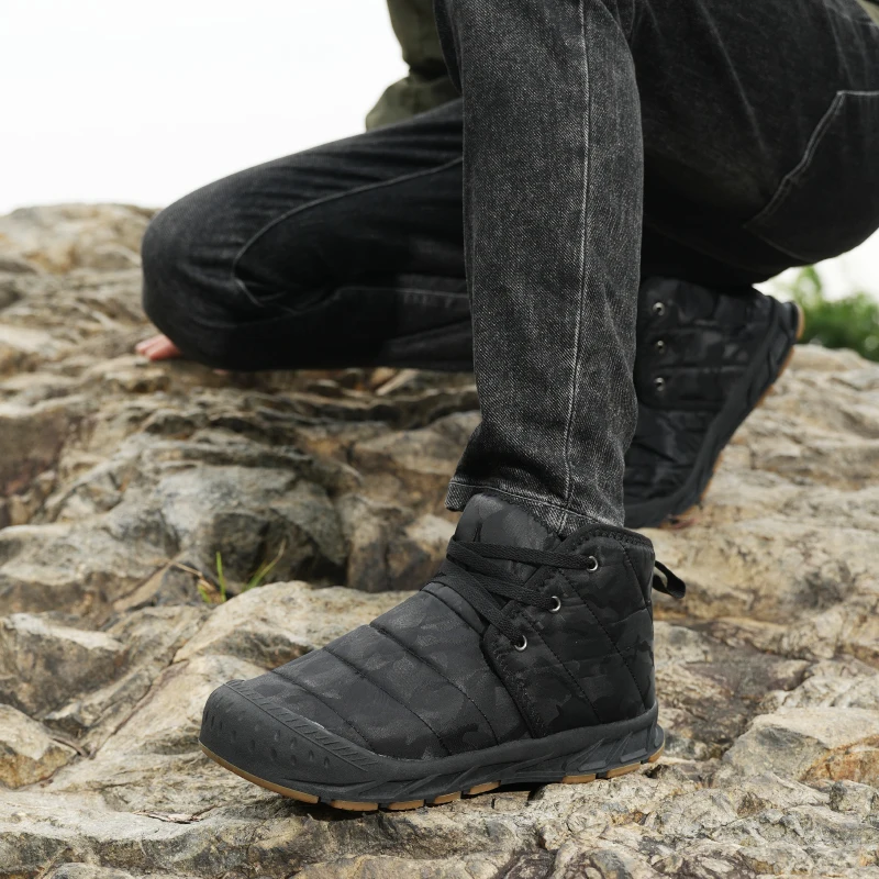 新しい冬のメンズファッショナブルなフリース暖かいスノーブーツ、アウトドアハイキングブーツ、綿靴、高齢者向けの綿ブーツ
