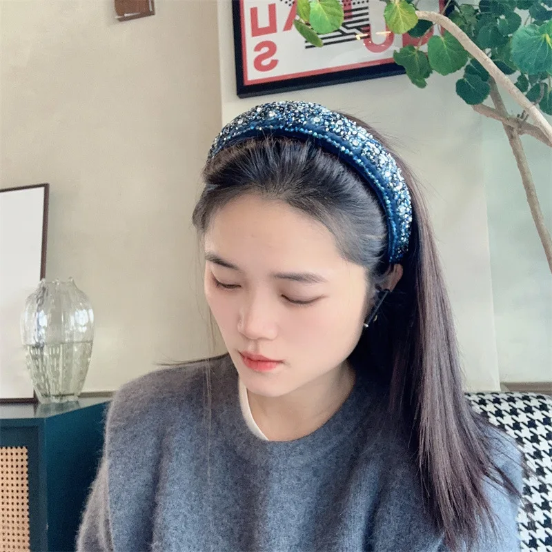 Korean New Autumn Winter Velvet Luxury Full Diamond Sponge Hairband French Heavy Craft Hair Accessories for Women 3