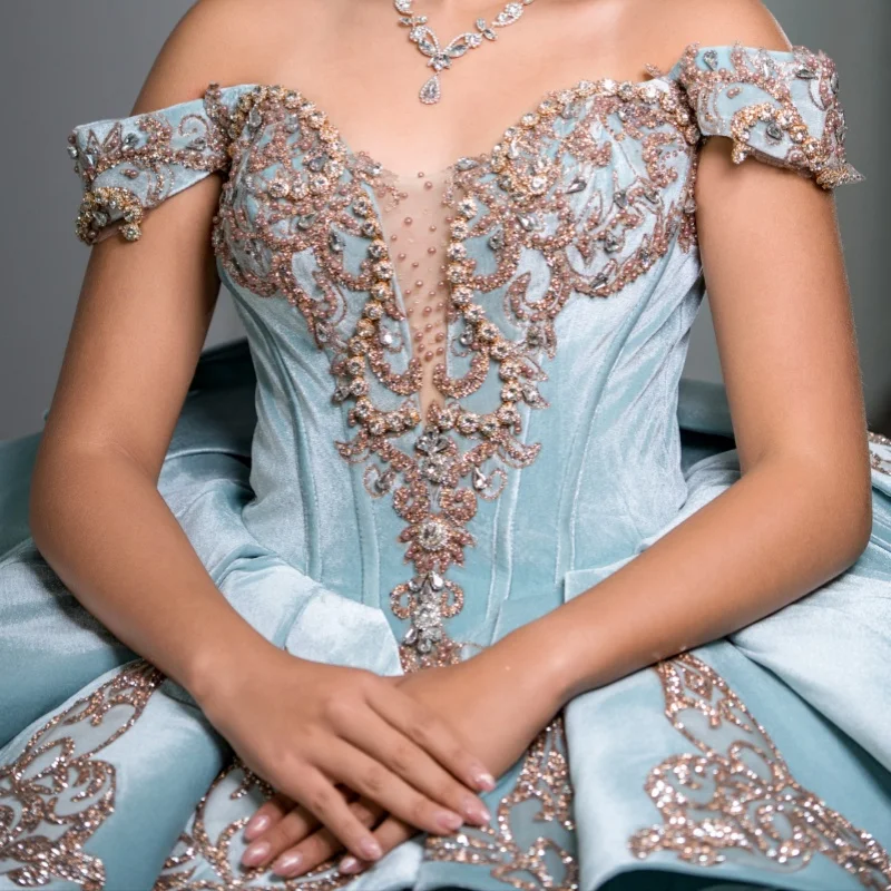 

Light Blue Quinceanera Dress off-shoulder Crystal Glitter Layering Decal Long tail Bow vestidos de 15 Quinceanera ﻿Customize