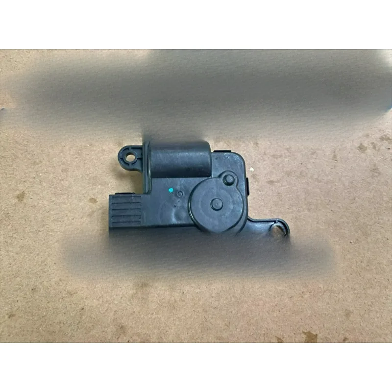 

Heating and Cooling Servo Conversion Motor Evaporator for SAIC MAXUS G10